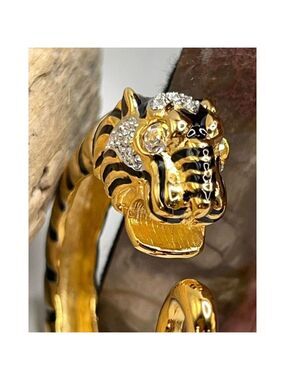 Black & Crystal Tiger Head Bracelet